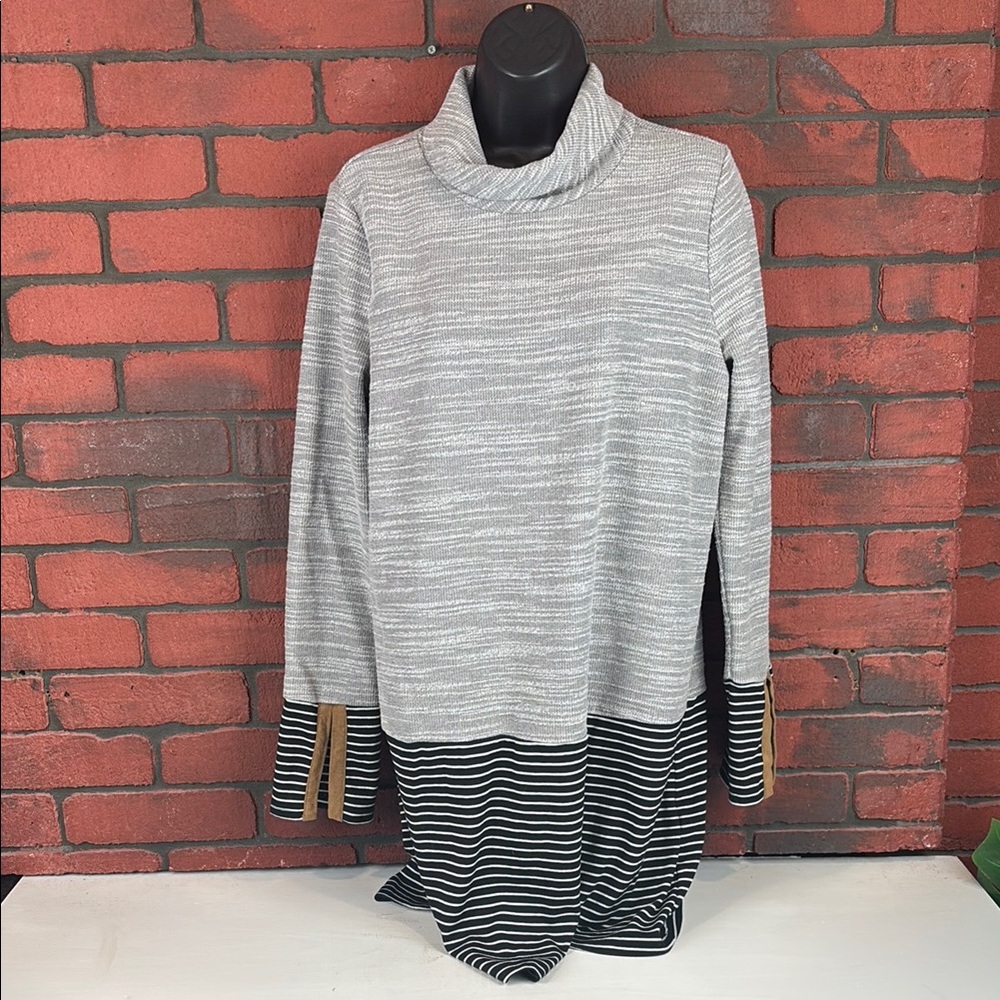 THML Sweater‎ Womens Medium Striped